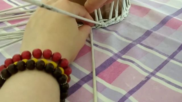 КАШПО ИЗ ГАЗЕТНЫХ ТРУБОЧЕК смотреть онлайн