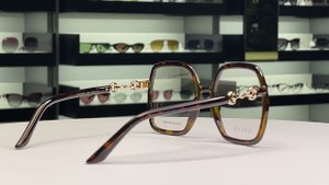 Модная оправа для модных леди — краткий обзор Gucci 0890O 002