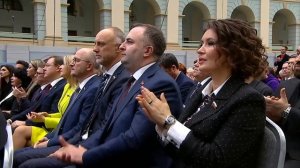 Путин Россия собирается напасть на Европу Бред какой-то!