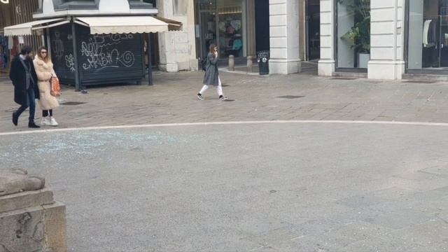 Италия Жасмин Падуя весенняя коллекция Gucci смотреть онлайн