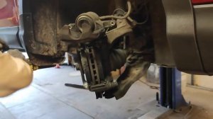 Замена передних колодок на Nissan Qashqai