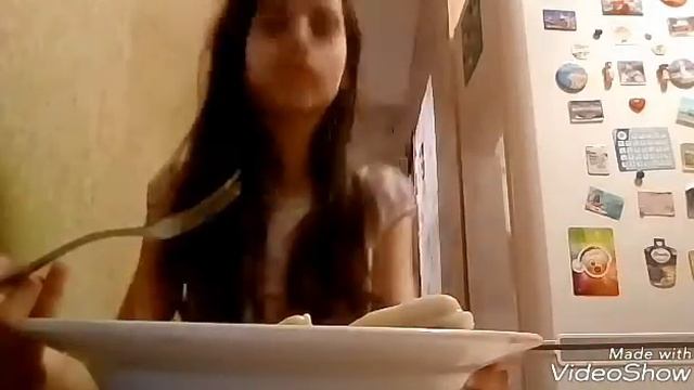 Ролик:бабушка кормит внучку 1 часть смотреть онлайн