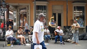 TUBA SKINNY “CRAZY CHORDS” BUSKING ON ROYAL STREET APRIL 25, 2022 #tuba #tubaskinny #neworleansjazz