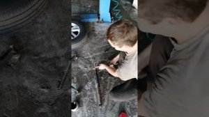 Тигуан 2.0 тди замена подвесного и задних амортизаторов