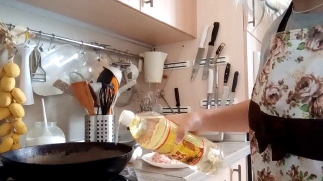 ГОТОВИМ БУТЕРБРОДЫ ИЗ ЯИЧНИЦЫ (Катя, орёл и шаурма...) смотреть онлайн