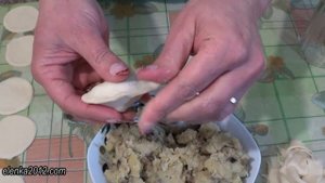 Вареники с картошкой грибами и луком