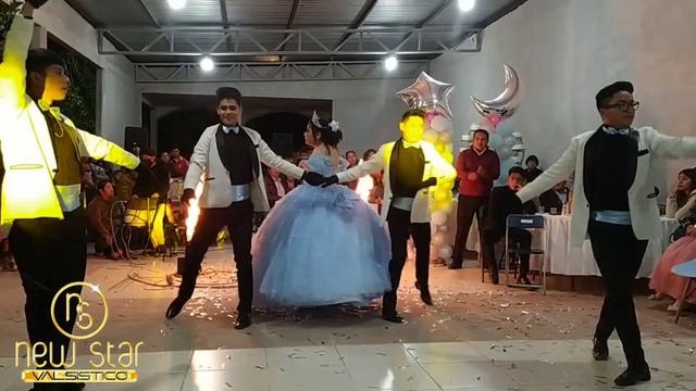 Vals Principal Xv Años / Sia - Snowman / New Star Tlaxcala смотреть онлайн