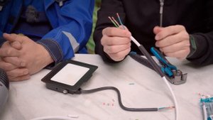 Герметичное соединение прожектора своими руками