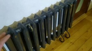 Как сделать из старой чугунной батареи, элемент декора комнаты?