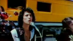 Foreigner - Feels Like The First Time (Official Music Video)