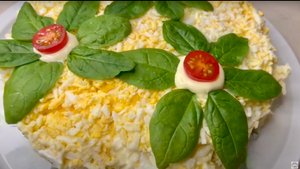 Салат с копченой колбасой ?