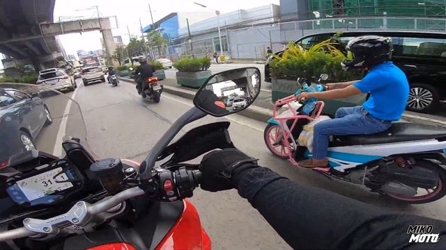 Self Balancing? | Ducati Multistrada V2 | Impression Ride | Ducati Philippines | Mikomoto