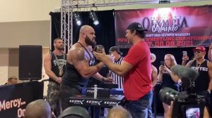 Adam Scherr vs Devon Larratt Arm Wrestling Fight