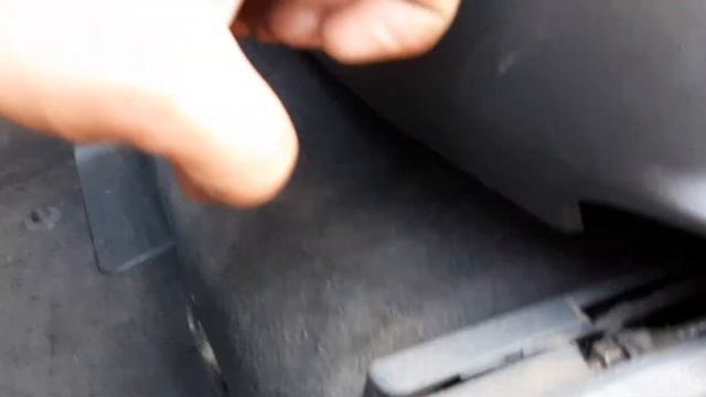 Как снять аккумулятор на фольсваген туарег смотреть онлайн