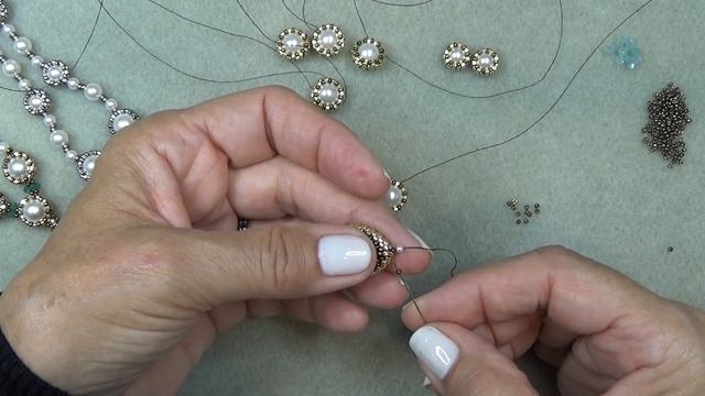 Halo Necklace - смотреть видео онлайн от «Бисерные звезды» в хорошем качестве, опубликованное 13 января 2024 года в 0:30:09 00:44:11.