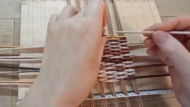 Прямоугольное дно из газетных трубочек. Есть канал на Яндекс Дзен. (Красота Руками (Ольга С.))