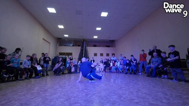 Брейкданс | Судейский выход | DANCEWAVE 9 смотреть онлайн