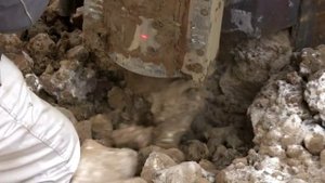 Вдавливание шпунта с лидерным подбуриванием.mp4