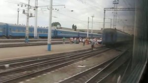 Из окна поезда. Прибытие на станцию Запорожье 1. Поезд №30 Симферополь-Москва. Arrival in Zaporozh'