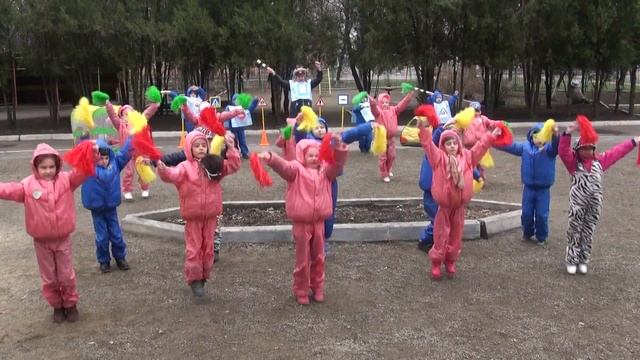 Флешмоб по ПДД детский сад №21 "Золотая рыбка" г. Шахты смотреть онлайн