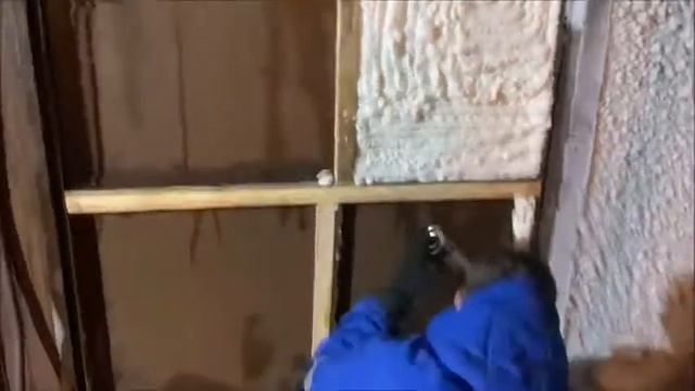 Утепление ворот монтажной пеной и пенопластом (часть 1) смотреть онлайн