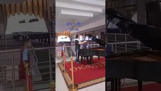 Санта Лючия Santa Lucia Вокал- Тайкенов Махмут за роялем-я Подписывайтесь на мой канал смотреть онлайн