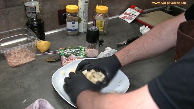 Шашлык из курицы в духовке. На шпажках за 30 минут!