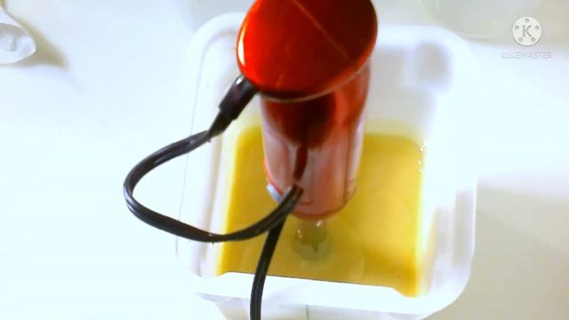 Making a round soap mold out of a Pringles can. How to make your own molds at home. Plus Soap Recip смотреть онлайн