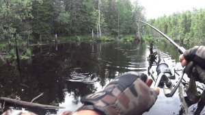 Рыбалка на таежной реке по большой воде.