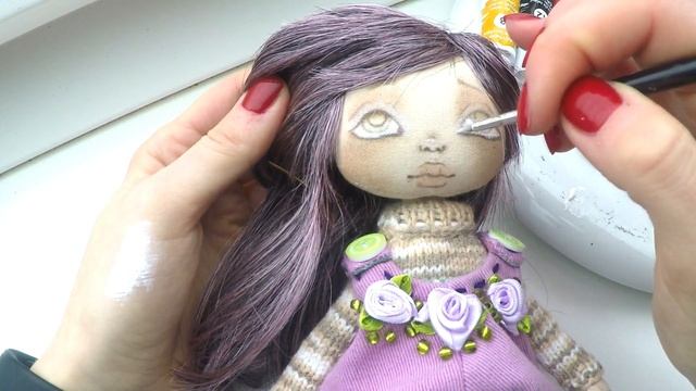 Роспись лица текстильной кукле Кьяре. София Покровская смотреть онлайн