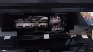 Epson XP 303 принтер не печатает или печатает с полосами самостоятельное обслуживание и ремонт