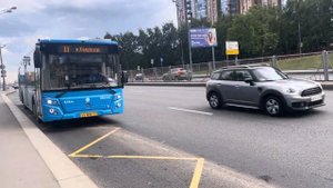 Автобус Лиаз 5292.65 следует по маршруту 11