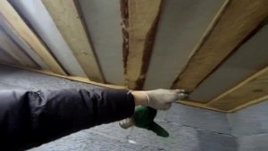 Креплю обрешотку для ВАГОНКИ. Своими руками. #баня #вагонка #дача
