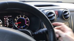 Рычаг стеклоочистителя с регулировкой паузы Renault Sandero Stepway 2