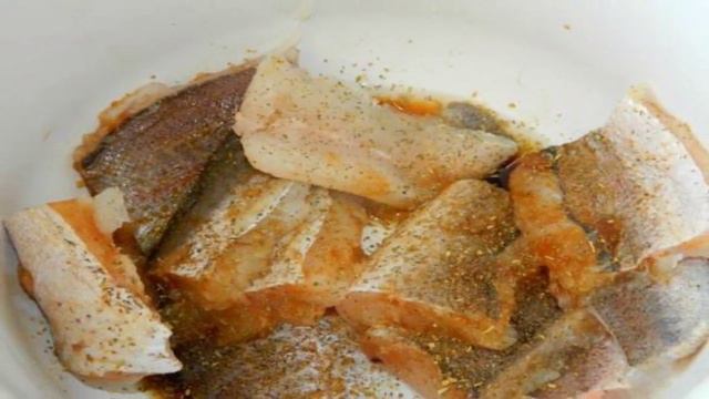 Рыба, запеченная с овощами под сыром