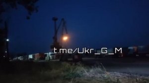 Кадры ночного прилета Геране по портовым объектам в Одессе часть 1