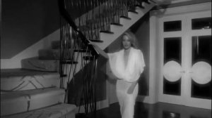 Кайли Миноуг рекламирует страховую компанию