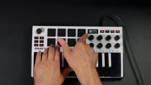 AKAI MPK MINI MK3 - Unboxing and First Impression