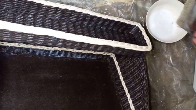 Грунтовка изделий из газетных трубочек. смотреть онлайн