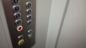 Электрический лифт (Wittur-2013 г. в.) V=1 м/с грузоподъёмность 400 кг. (284)