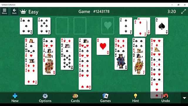 Playing Classic solitaire FreeCell смотреть онлайн