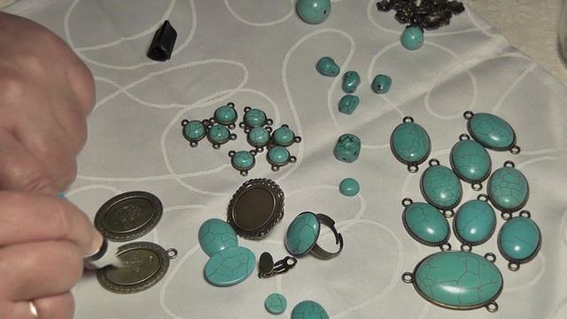 Ролик N 20. Мастер-класс по сборке колье смотреть онлайн