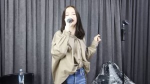 Daneliya Tuleshova - Glossy / Live