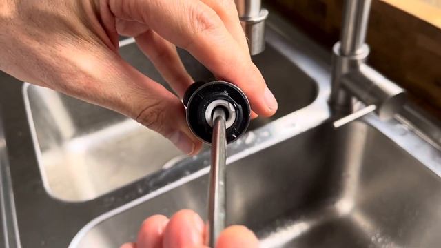 How to remove restrictor from IKEA Vimmern tap смотреть онлайн