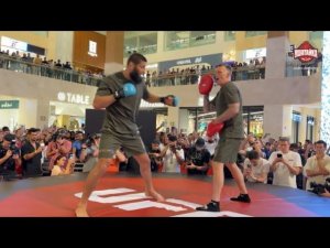 Хамзат Чимаев показал БРУТАЛЬНЫЕ БРОСКИ / Тренировка перед UFC 294: Чимаев VS Усман