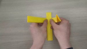 Как сделать пистолет из бумаги. Оригами оружие ИЗ БУМАГИ. ОН СТРЕЛЯЕТ!