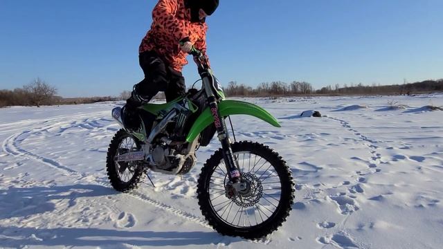 Запуск kx450f на морозе - 15°С. смотреть онлайн