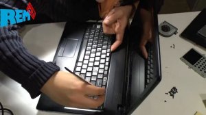 Полный разбор и чистка ноутбука Lenovo G560E. Замена клавиатуры.