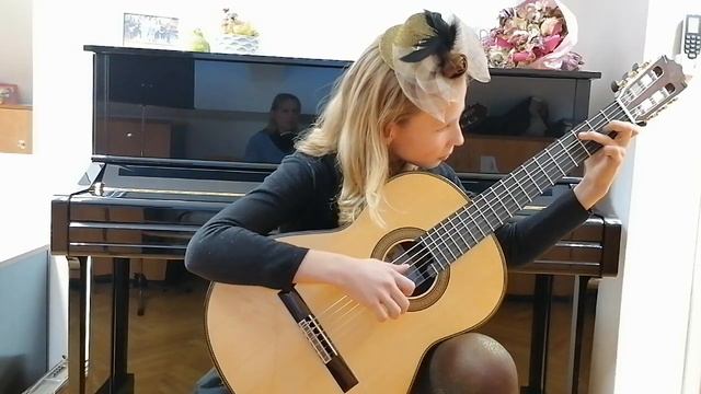 Matteo Carcassi "Valcer", plays Viktoria Santic смотреть онлайн