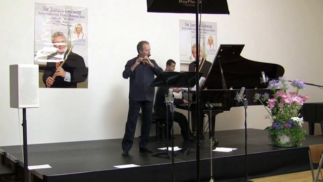 Claudia Leardini: Ninfee for piccolo and piano смотреть онлайн